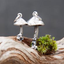 Toadstool Pendant N180